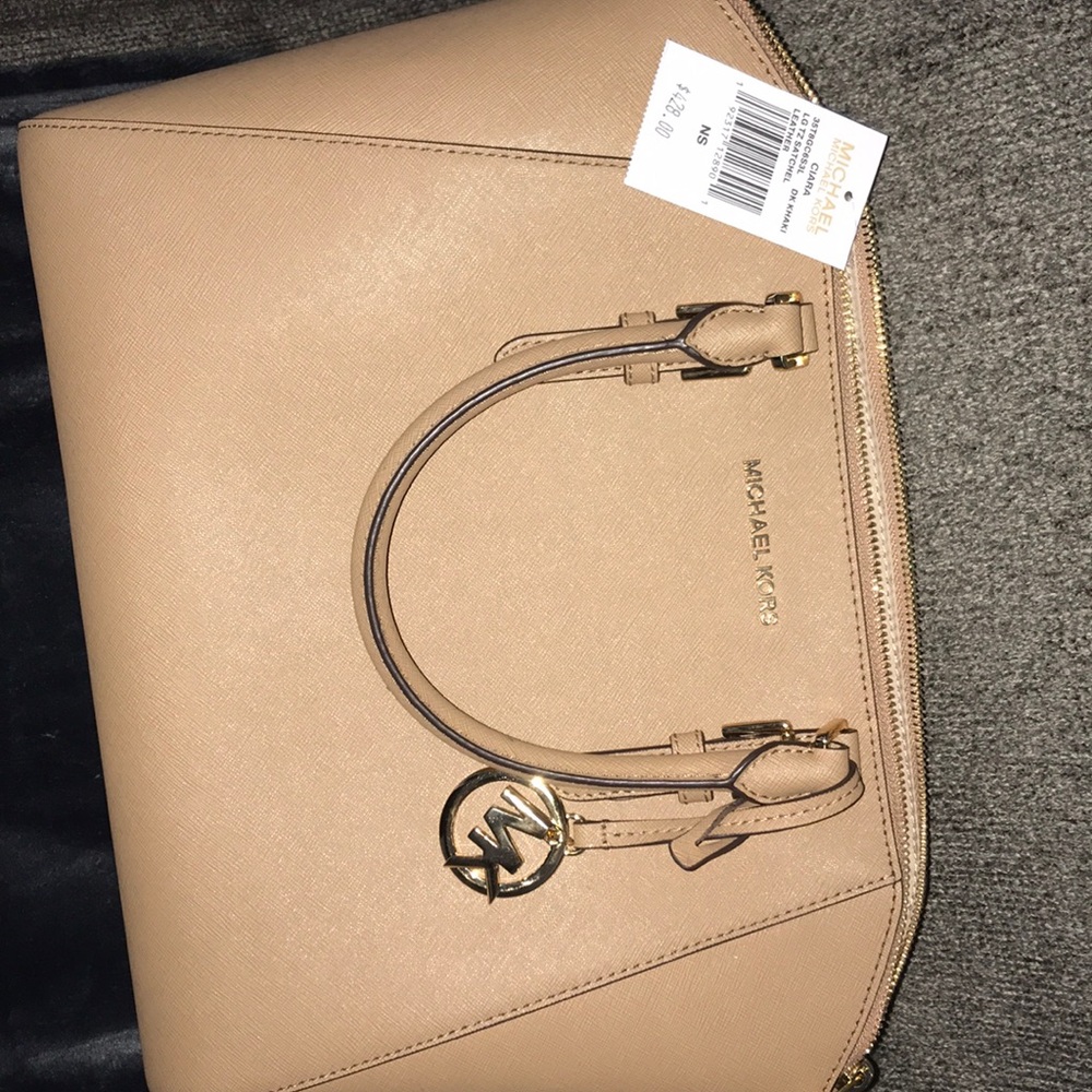 Khaki double zip wristlet walet w/a Lg leather bag